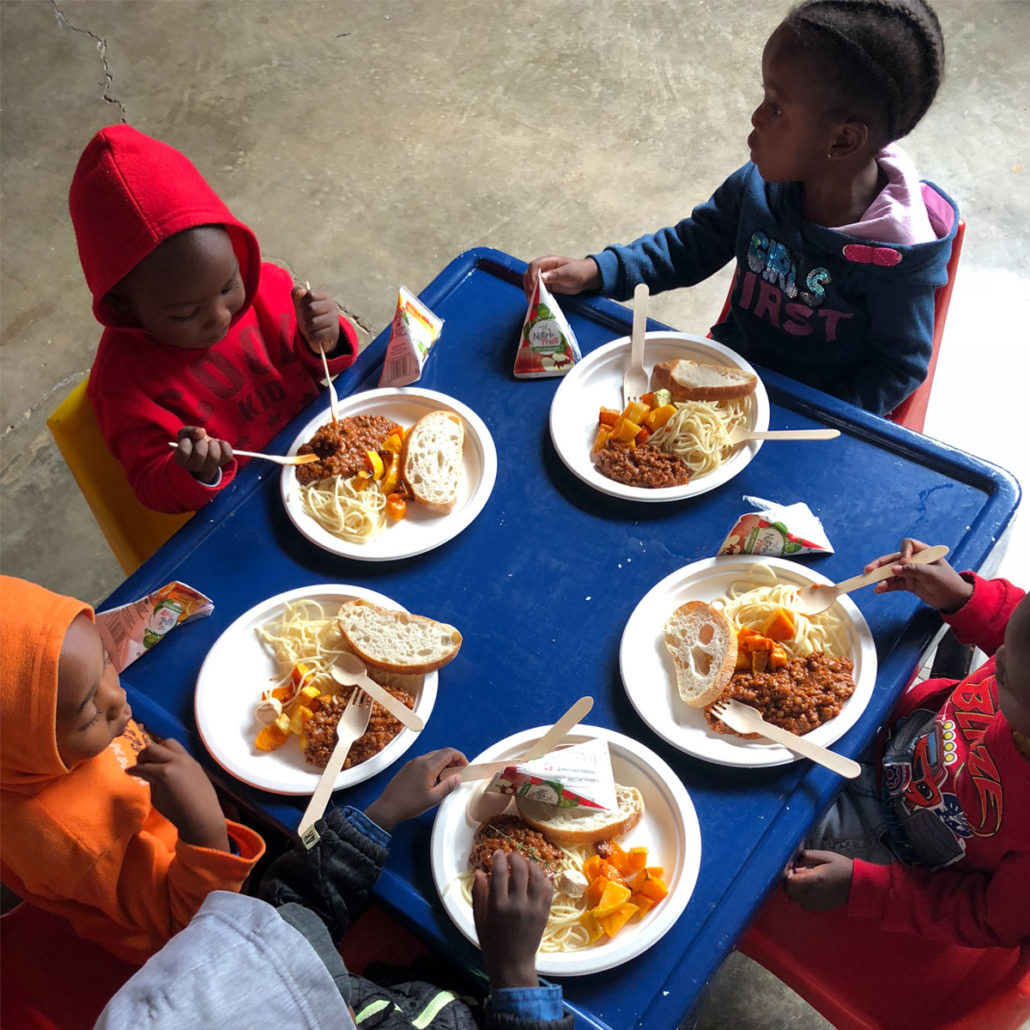 Feeding the kids at Hlayisanani Center in Alexandra-3